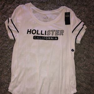 Very soft hollister white and black t-shirt